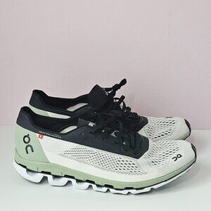 On Cloudboom Running Sneakers